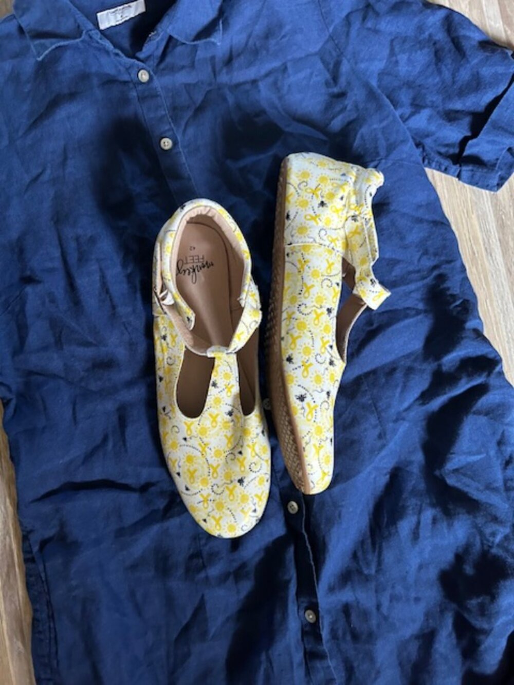leather monkey feet size 42 flats shoes womens yellow white casual dress 10 - Picture 4 of 8